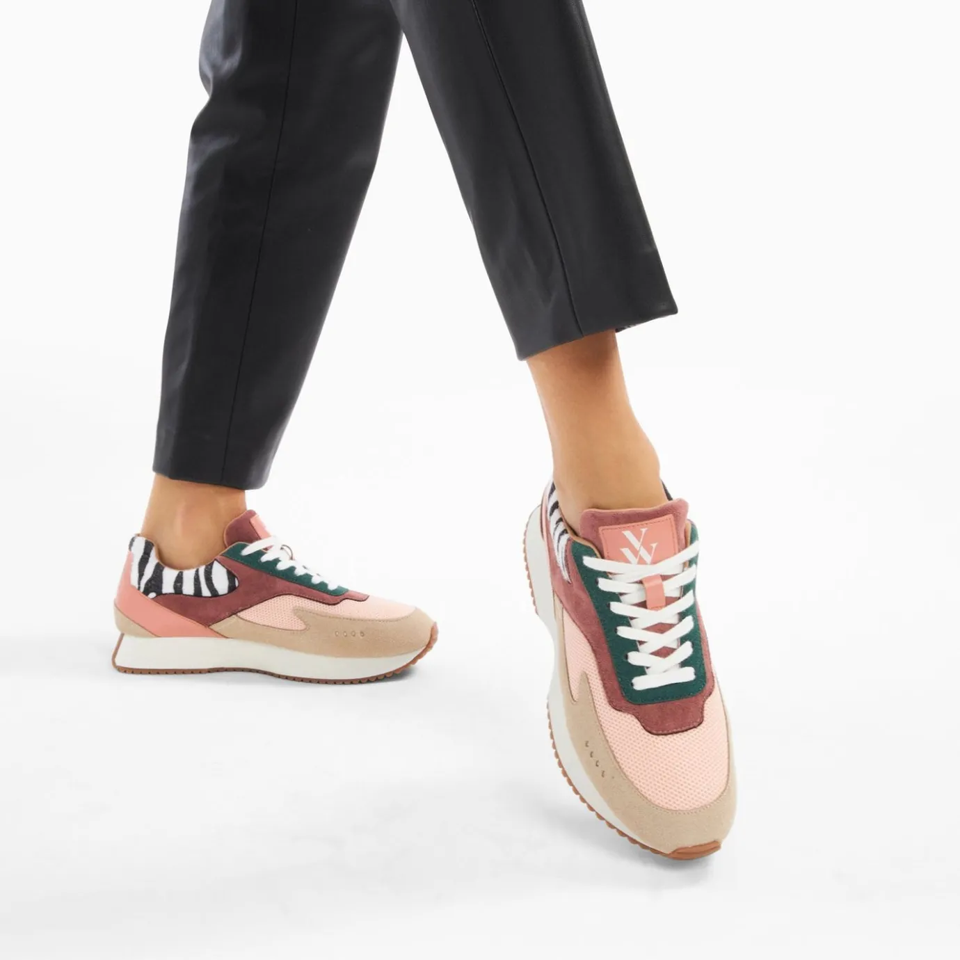 Vanessa Wu Sneakers | Baskets Anouk Rose Et Beige A Semelle Running