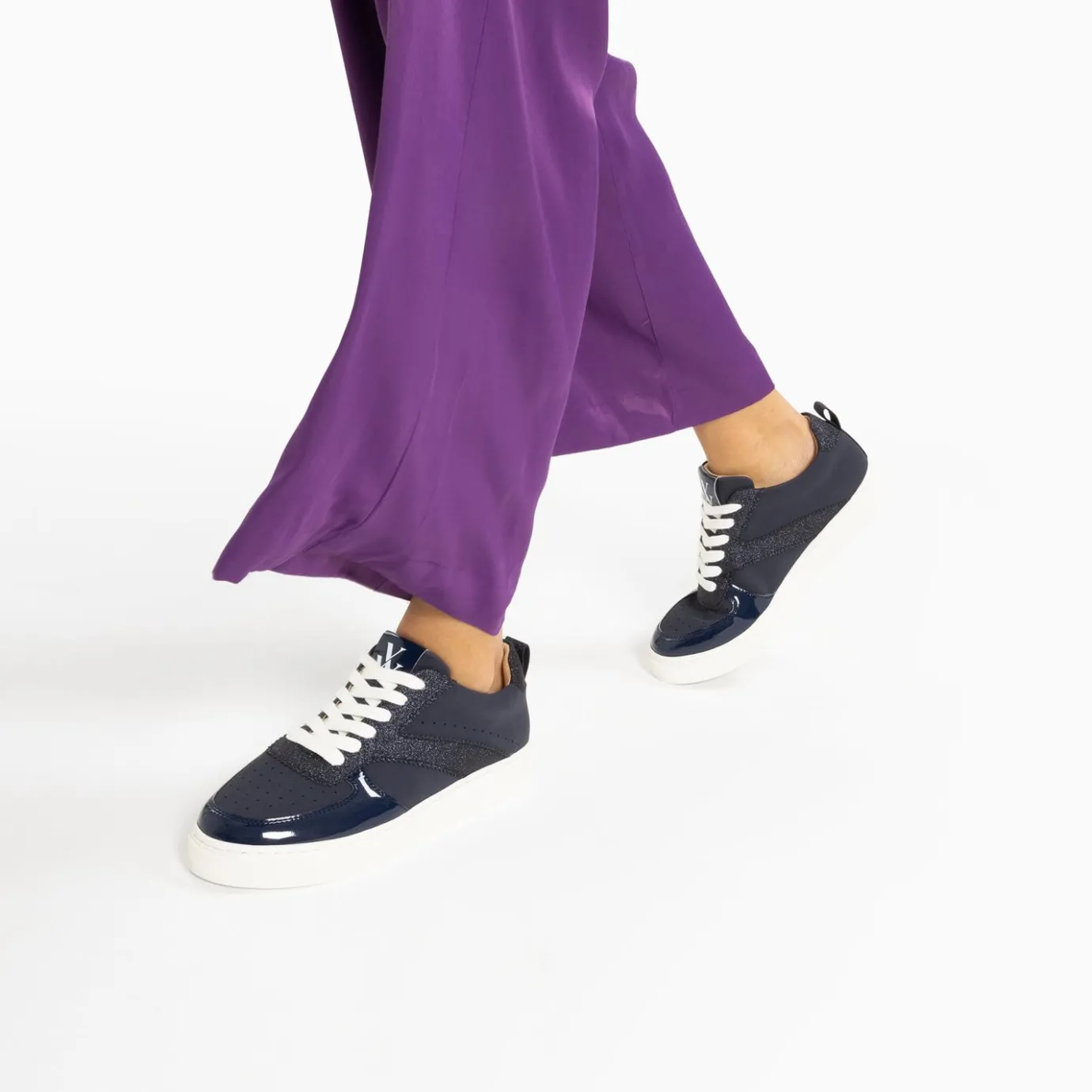 Vanessa Wu Sneakers | Baskets Celeste Bleu Nuit A Lacets