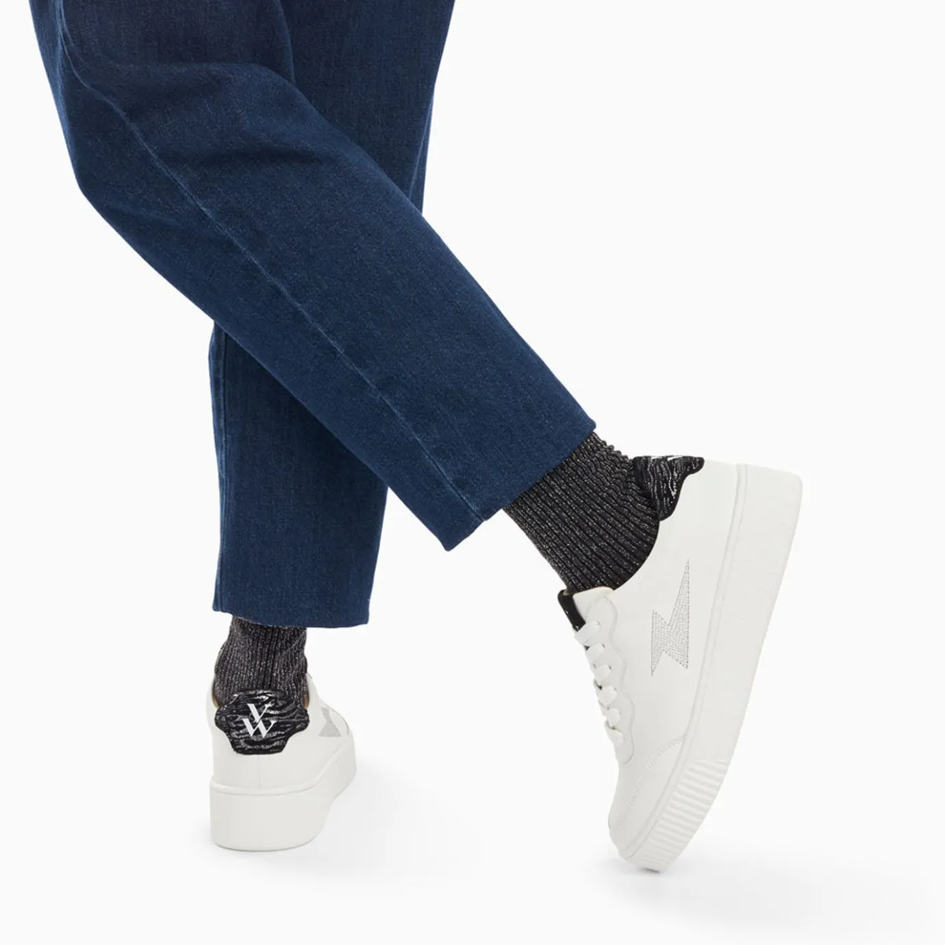 Vanessa Wu Sneakers | Baskets Eclair Carolane Blanc Et Noir Imprime Zebre A Lacets