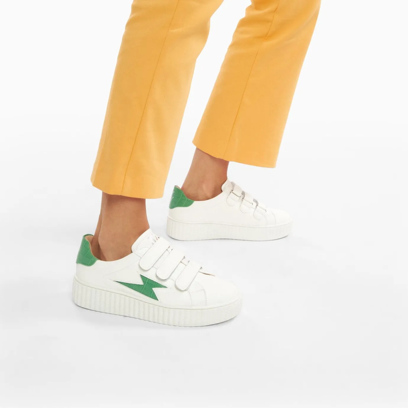 Vanessa Wu Sneakers | Baskets Eclair Elsa Blanc Et Vert Menthe Croco A Scratchs