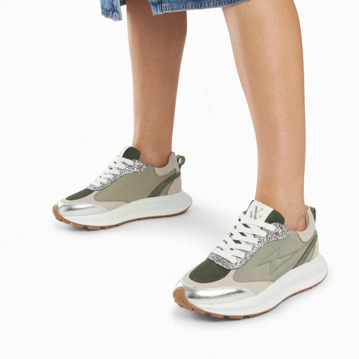 Vanessa Wu Sneakers | Baskets Eclair Esther Kaki Et Argent A Semelle Oversize