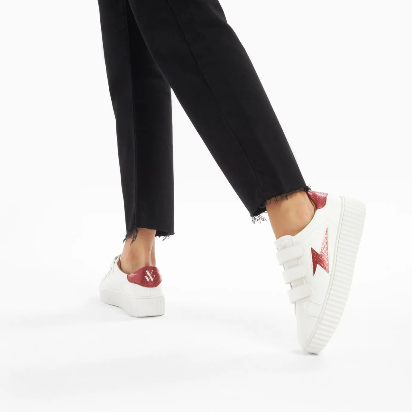 Vanessa Wu Sneakers | Baskets Eclair Eva Blanc Et Bordeaux Serpent A Scratchs