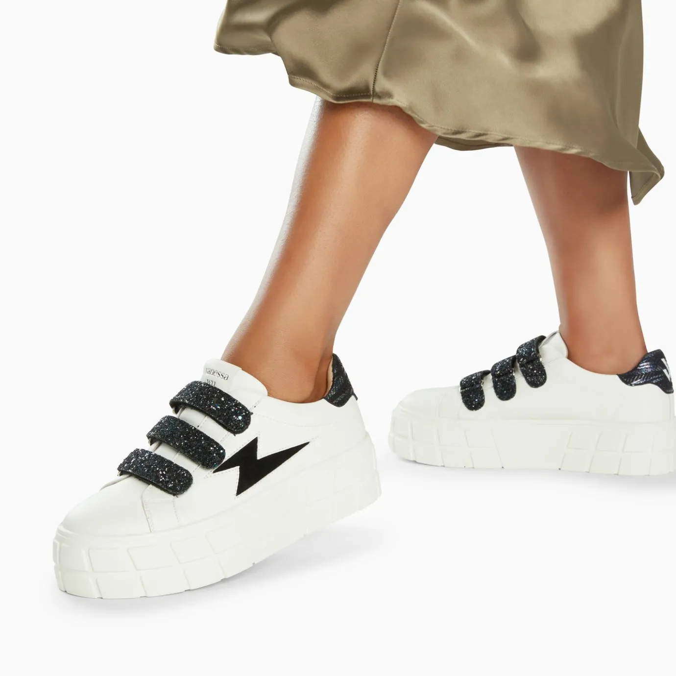 Vanessa Wu Sneakers | Baskets Eclair Eve Blanc Et Noir A Plateforme