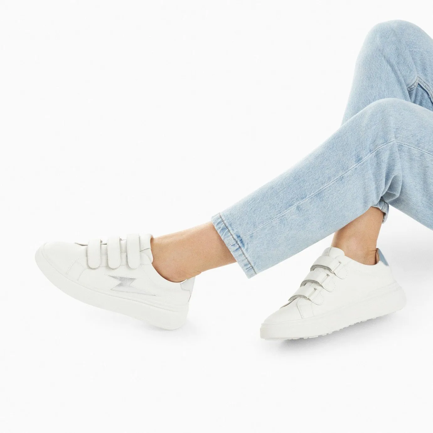 Vanessa Wu Sneakers | Baskets Eclair Fanny Blanc Et Argent A Scratchs