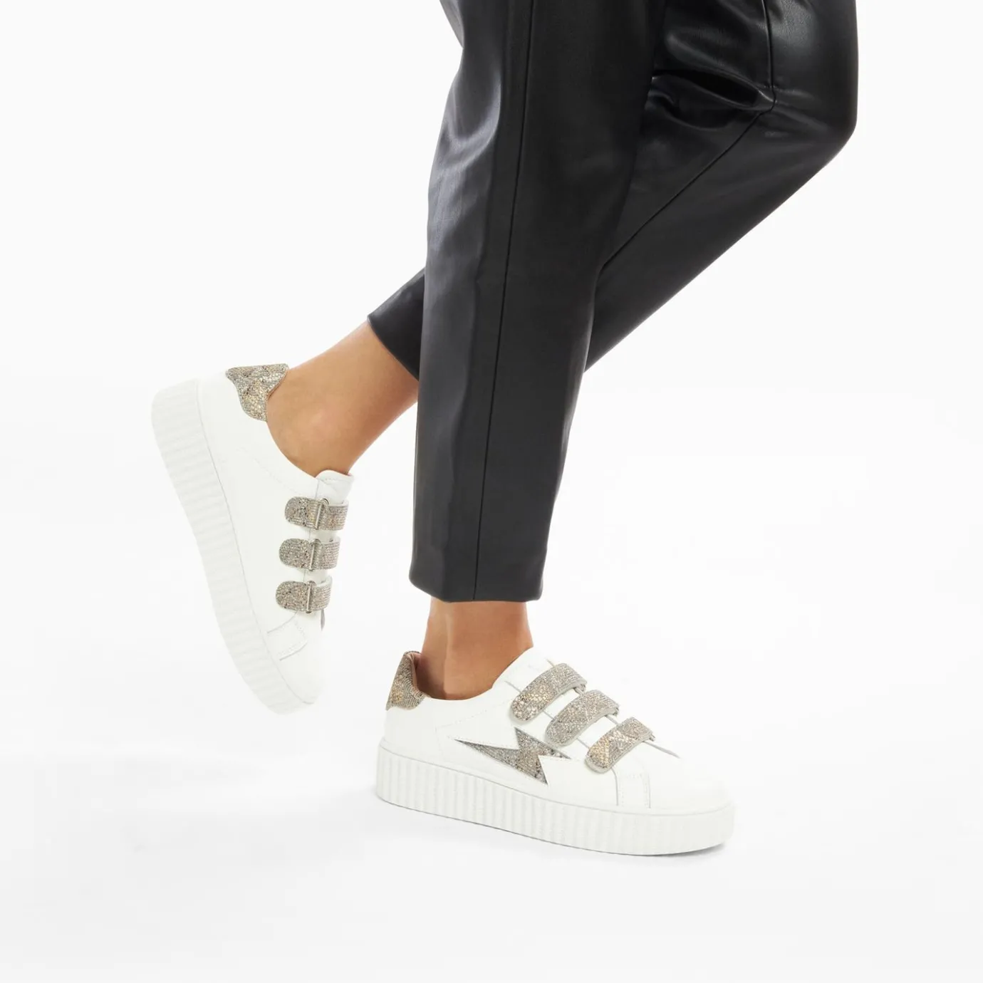 Vanessa Wu Sneakers | Baskets Eclair Jane Blanches En Cuir A Scratchs Anthracite