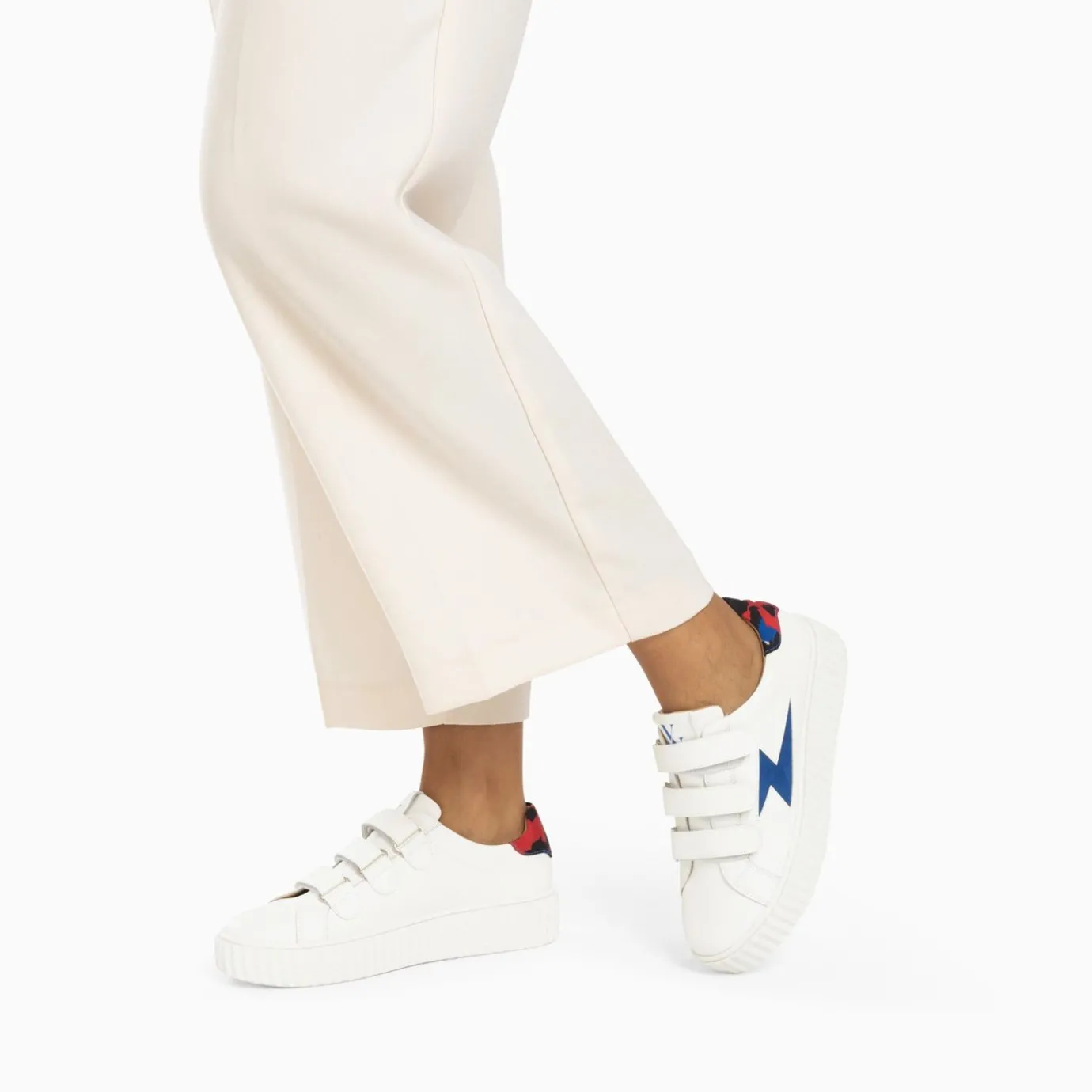 Vanessa Wu Sneakers | Baskets Eclair Susan Blanc Et Bleu A Scratchs