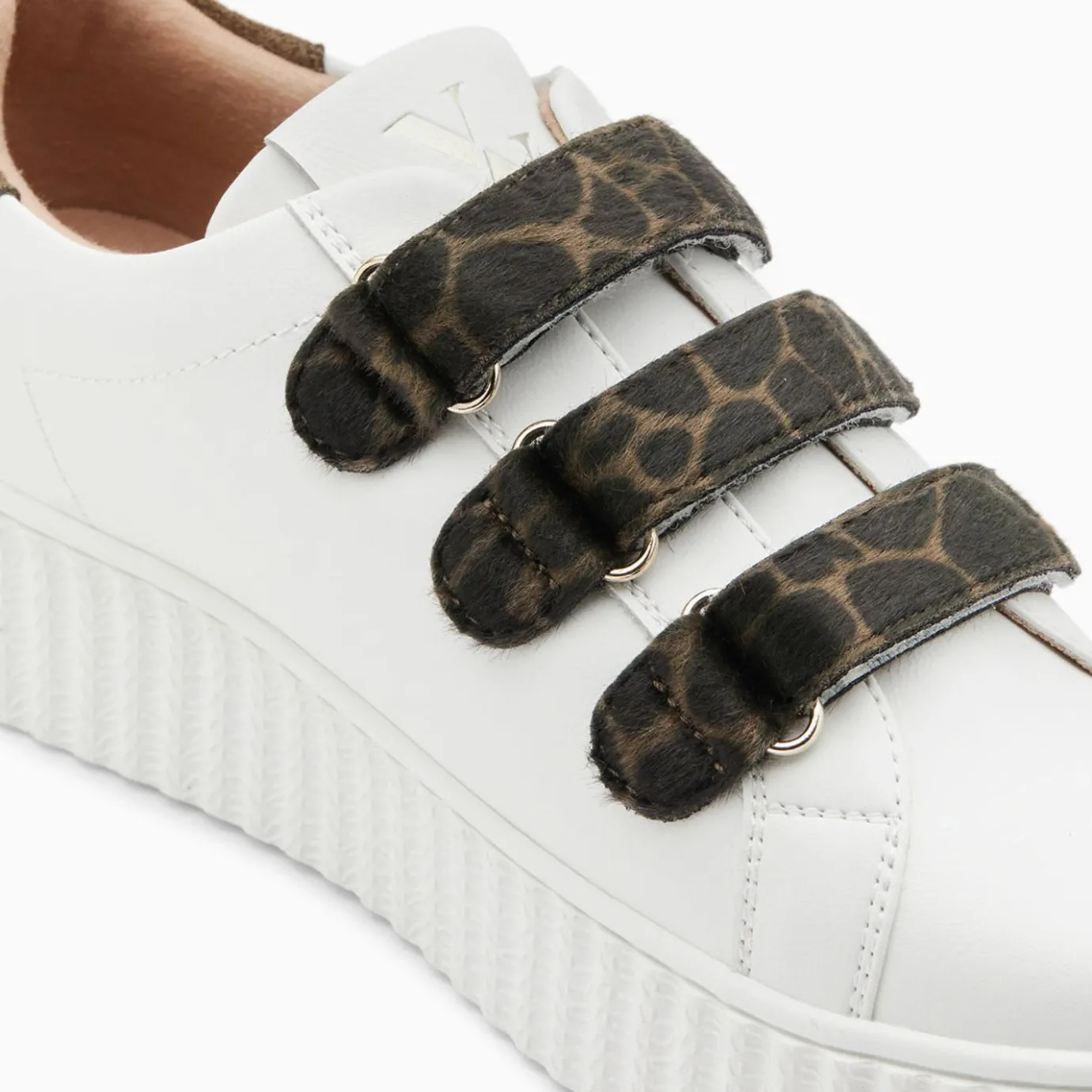 Vanessa Wu Sneakers | Baskets Eclair Thais Blanc Et Or A Scratchs Kaki