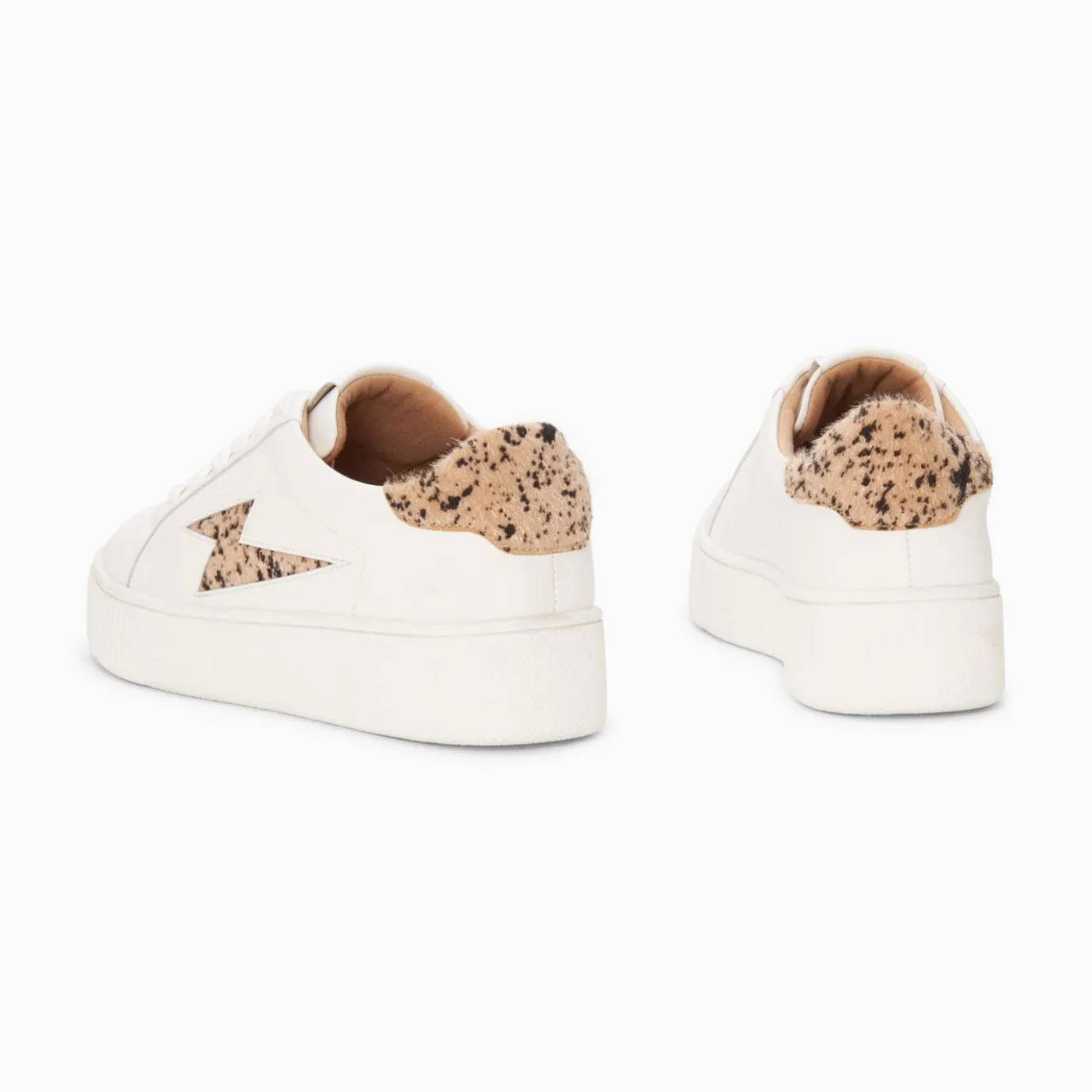 Vanessa Wu Sneakers | Baskets Eclair Tiff Blanc Et Beige Imprime Guepard A Lacets