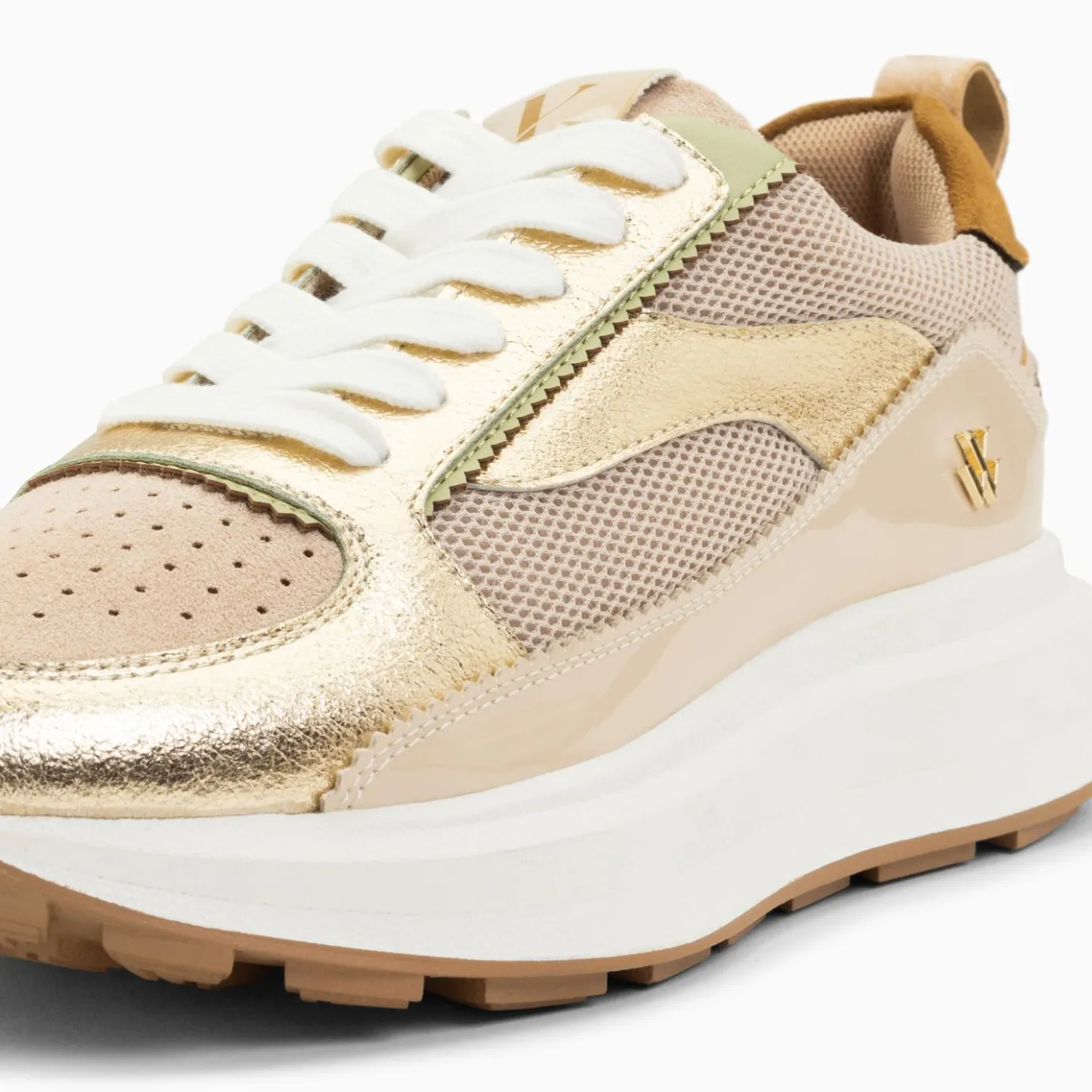 Vanessa Wu Sneakers | Baskets Emma Or Et Beige A Semelle Oversize