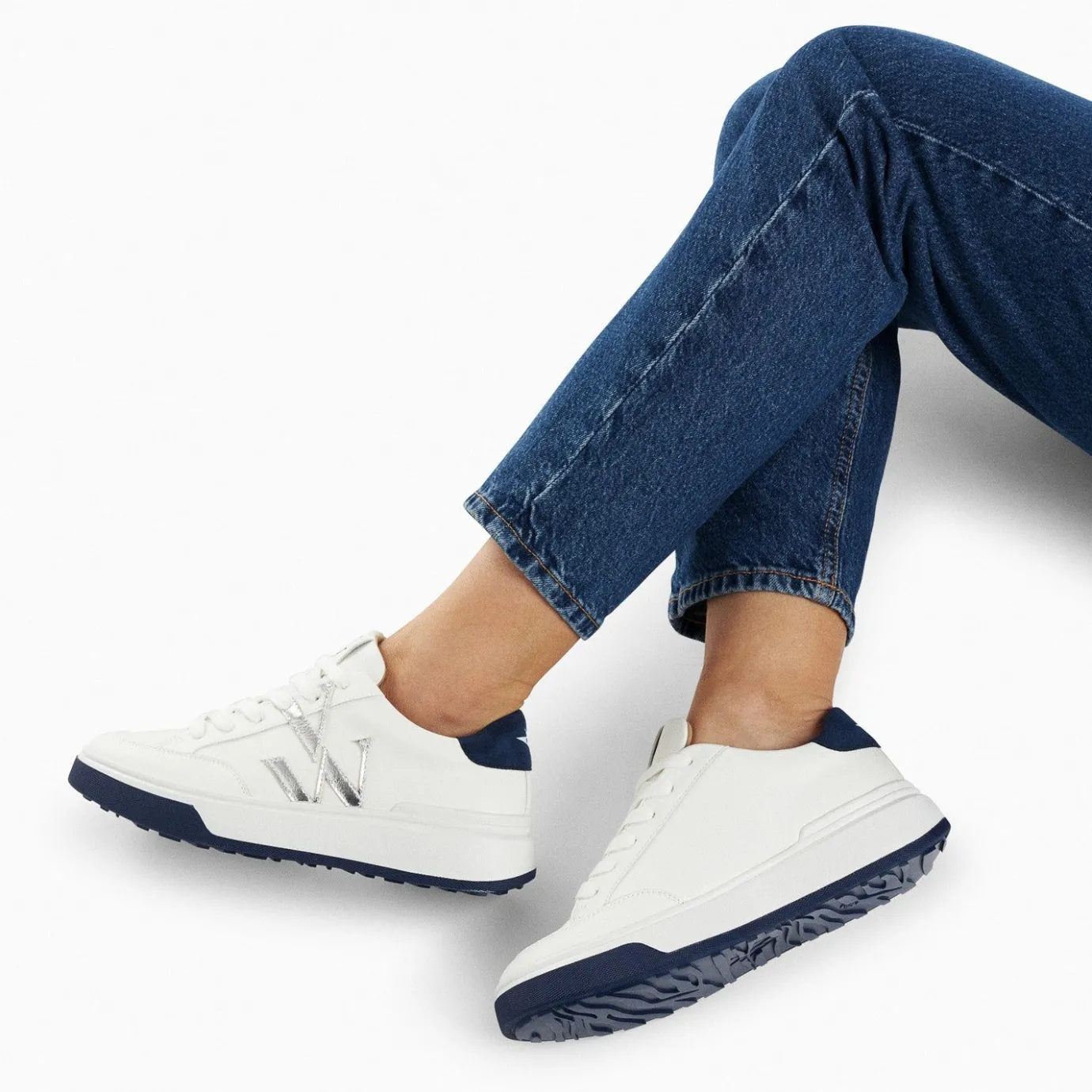 Vanessa Wu Sneakers | Baskets Monogramme Candice Blanc Et Bleu