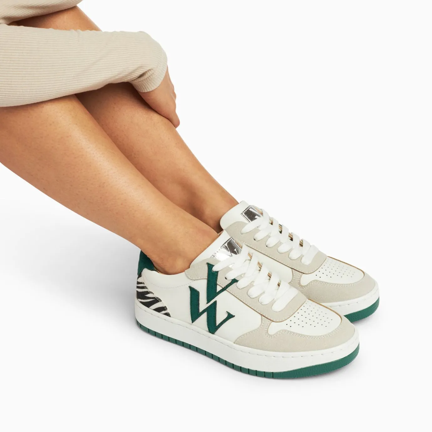 Vanessa Wu Sneakers | Baskets Monogramme Esmee Blanc Et Vert