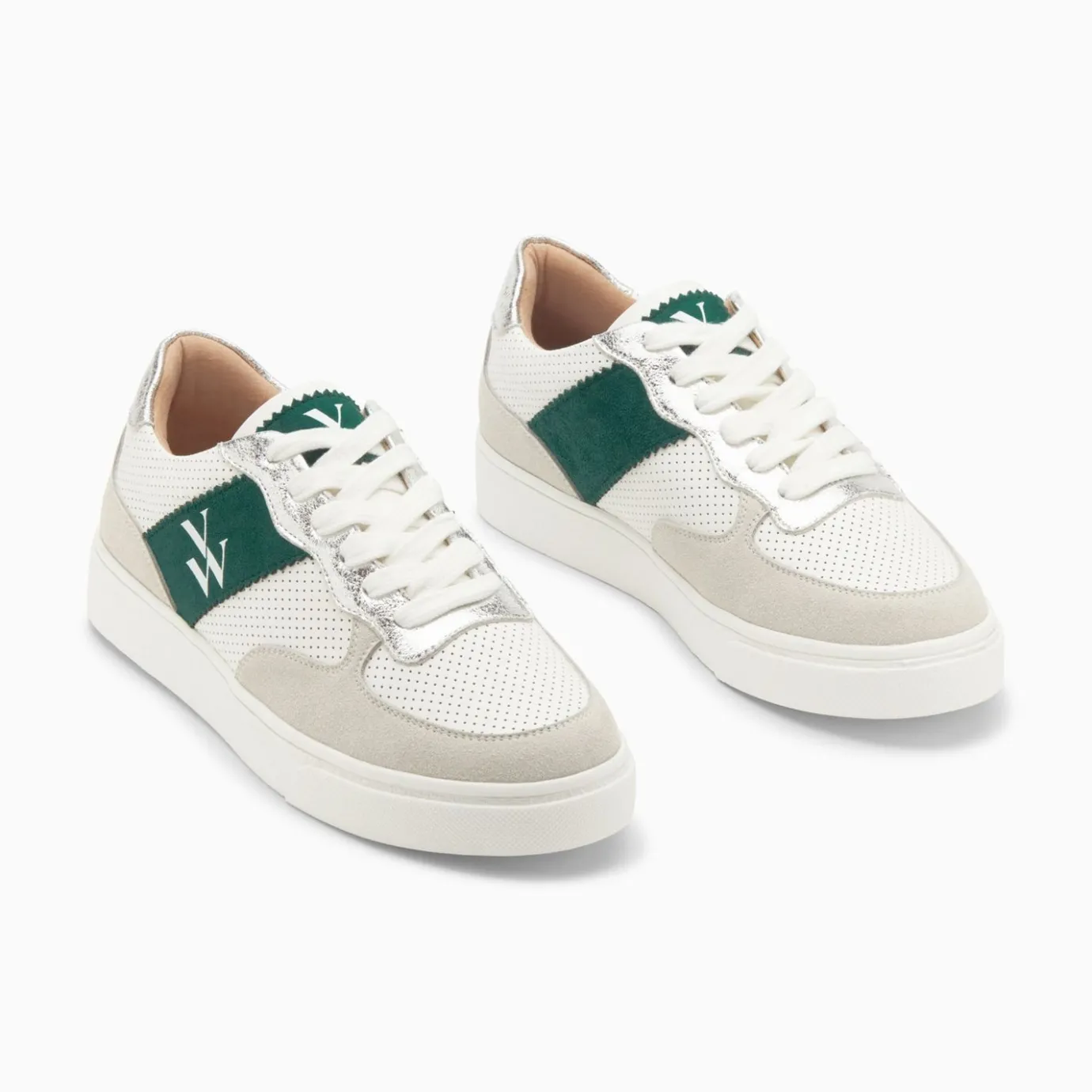 Vanessa Wu Sneakers | Baskets Monogramme Flavie Perforees Gris Et Vert A Lacets
