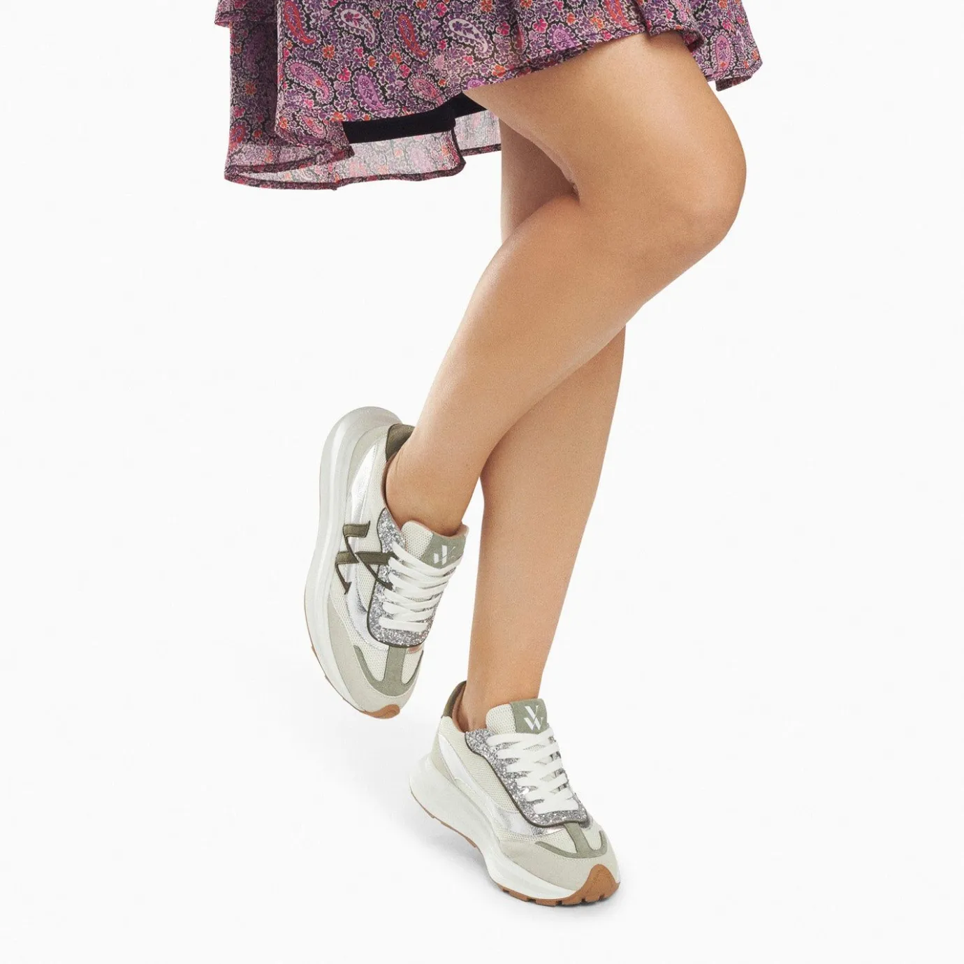 Vanessa Wu Sneakers | Baskets Monogramme Ines Kaki Et Argent A Semelle Oversize