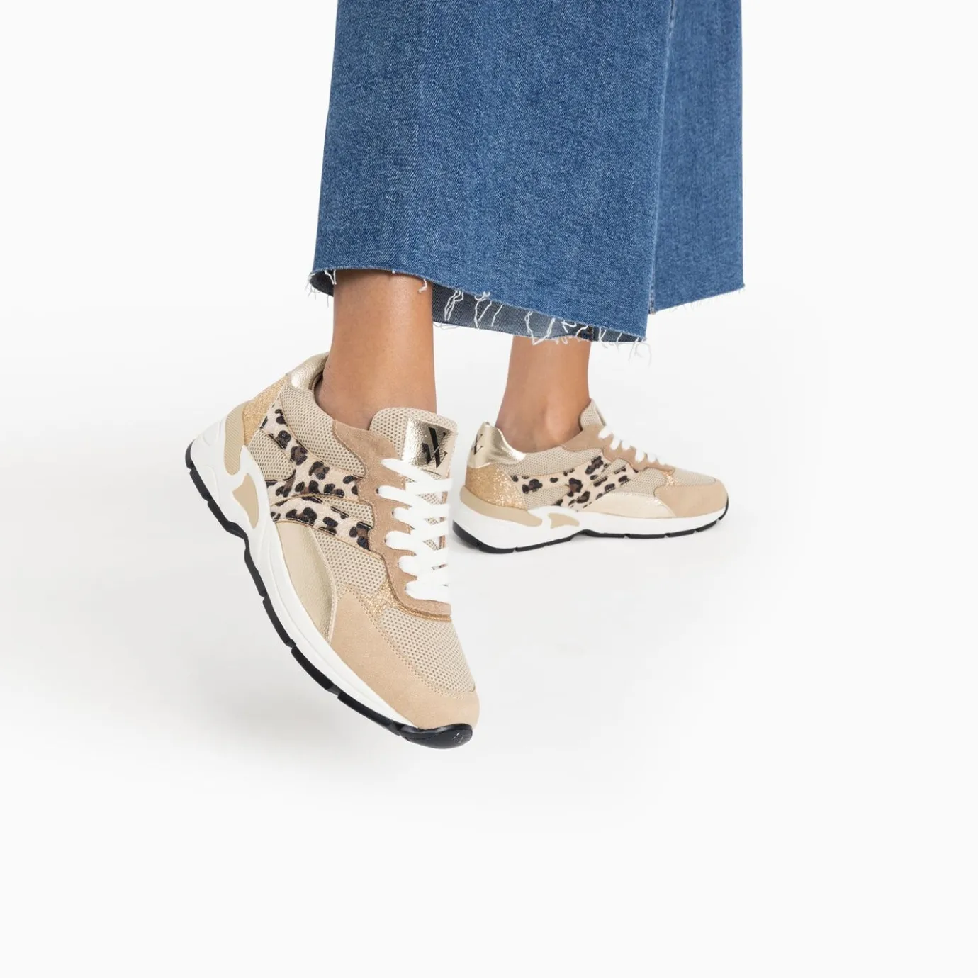 Vanessa Wu Sneakers | Baskets Montorgueil Beige Et Leopard A Lacets