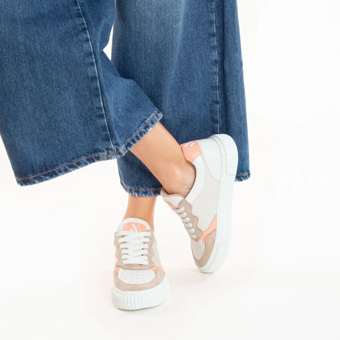 Vanessa Wu Sneakers | Baskets Sara En Toile Beige A Details Peche