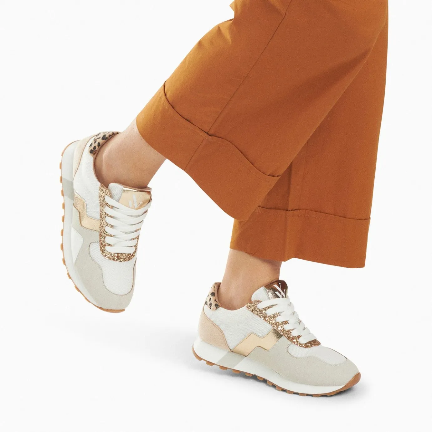 Vanessa Wu Sneakers | Baskets Tessy Or A Semelle Running