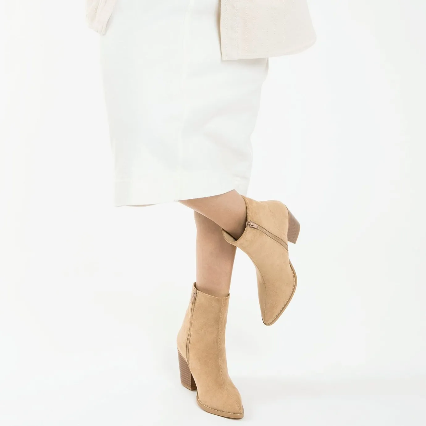 Vanessa Wu Bottines | Bottines A Talon Julia En Suedine Beige