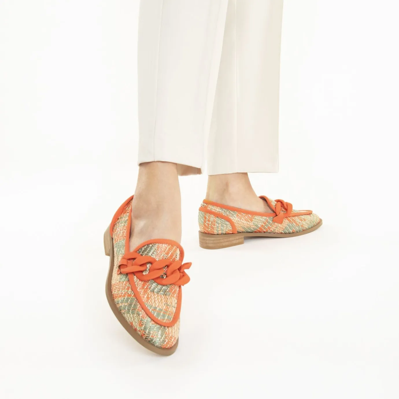 Vanessa Wu Mocassins, Derbies, Ballerines | Mocassins Barbara Orange A Chaine Mate